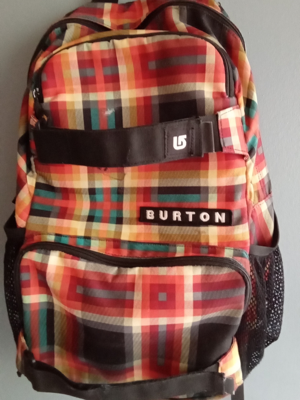 Burton Treble Yell Skateboard Backpack Multi Color Plaid Checkered Bag
